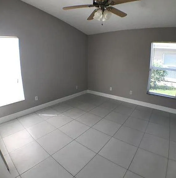 Guess bedroom 1
