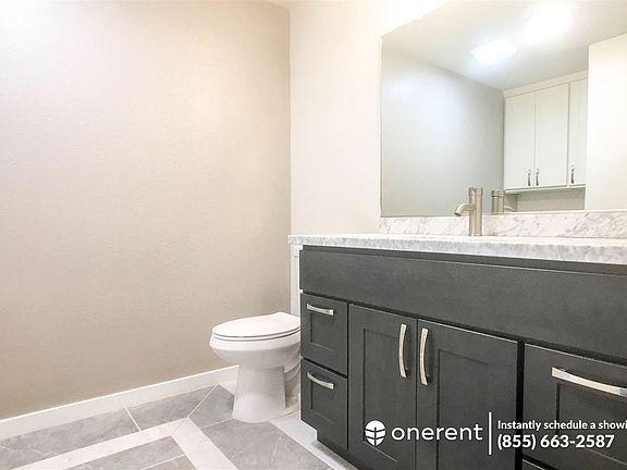 2nd image of 840 Linden Ave APT 3C
