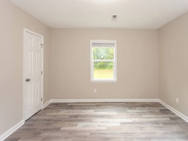117 Carolina Ave — Photo 10