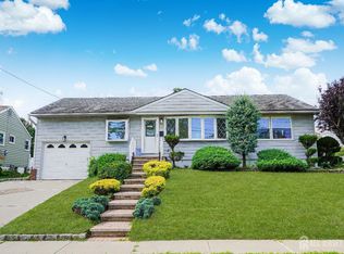 24 N Parkview Ter, Hazlet, NJ 07730