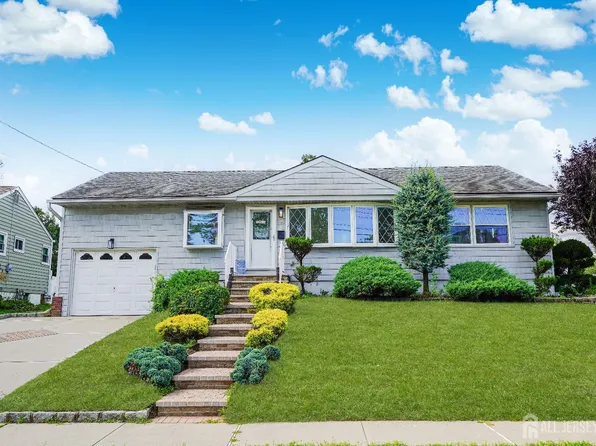 24 N Parkview Ter, Hazlet, NJ 07730