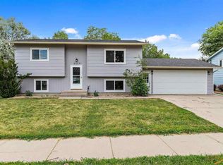809 E Centennial St, Rapid City, SD 57701