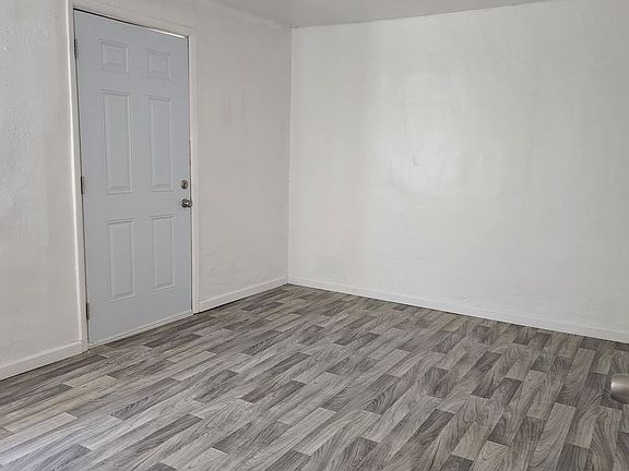 5th image of 1001 Walnut Dr Unit 2