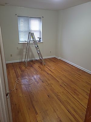 5th image of 953 E 83rd St Floor 1