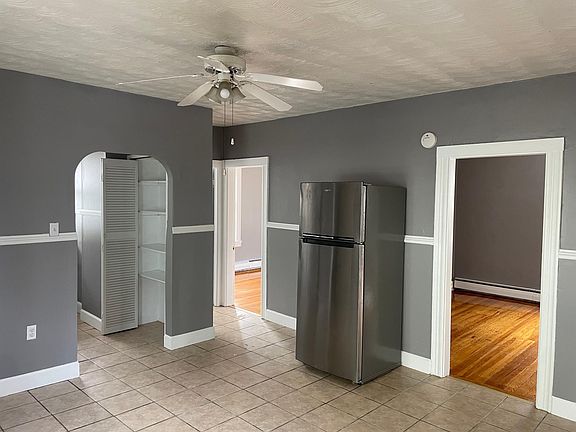 2nd image of 179 Grand Ave #1