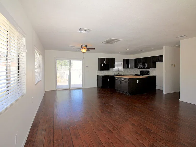 102 Copper St — Photo 42
