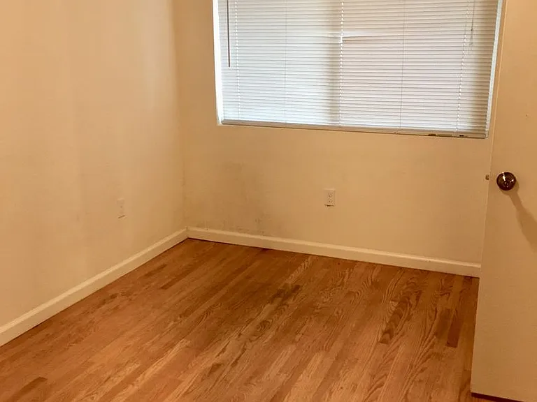 1812 Francisco Street — Photo 11