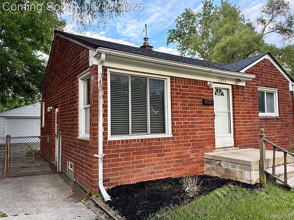 2nd image of 1073 Colonial Dr