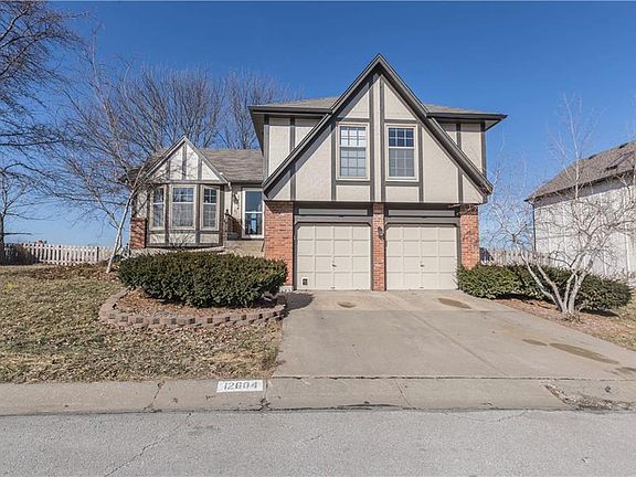 2nd image of 12604 Fountain Lake Dr