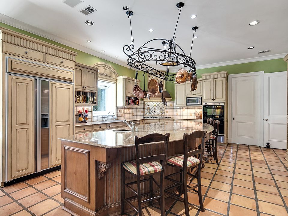 13th image of this home