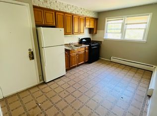 52 Oak Ridge Dr APT 28, New Haven, CT 06513