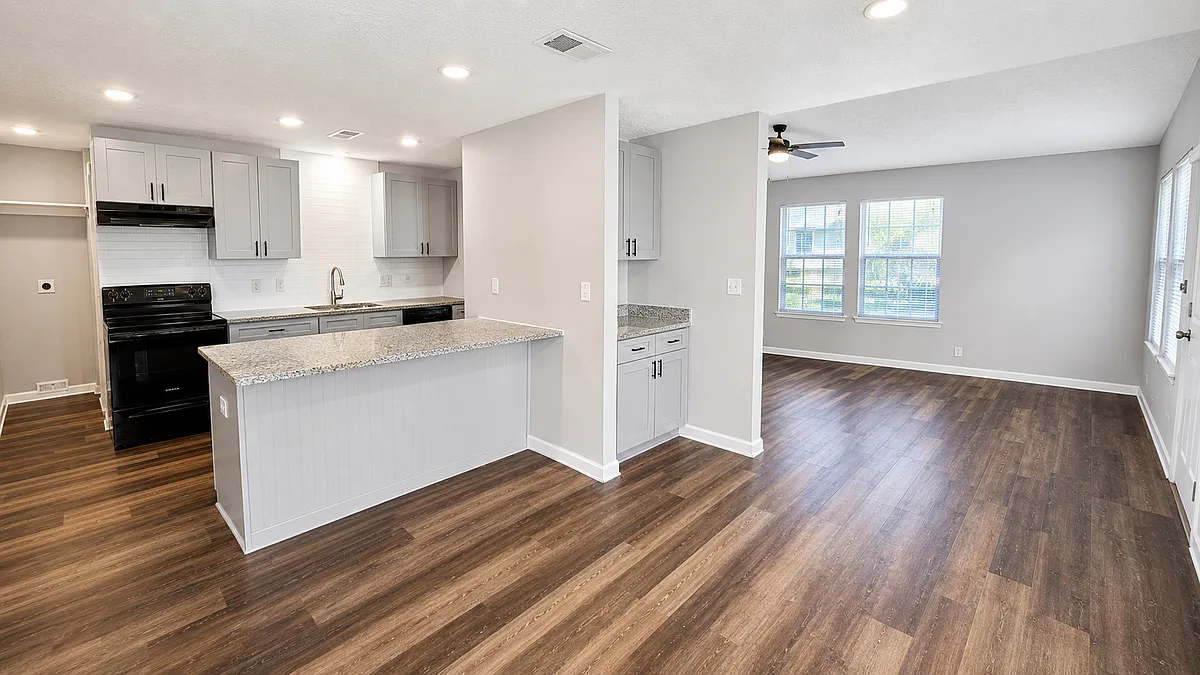 Building Photo - 9 Carol Ct #B