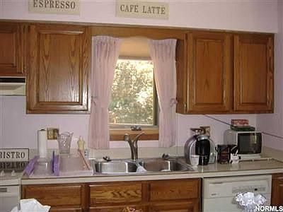 3rd image of 10684 Vicksburg Dr