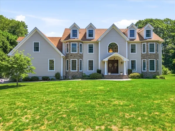 110 Rockmeadow Rd, Westwood, MA 02090