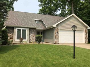 2419 Bellflower Ln, Fort Wayne, IN 46808