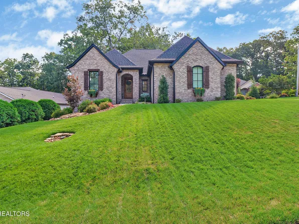 21 Oakcrest Cir, Crossville, TN 38558