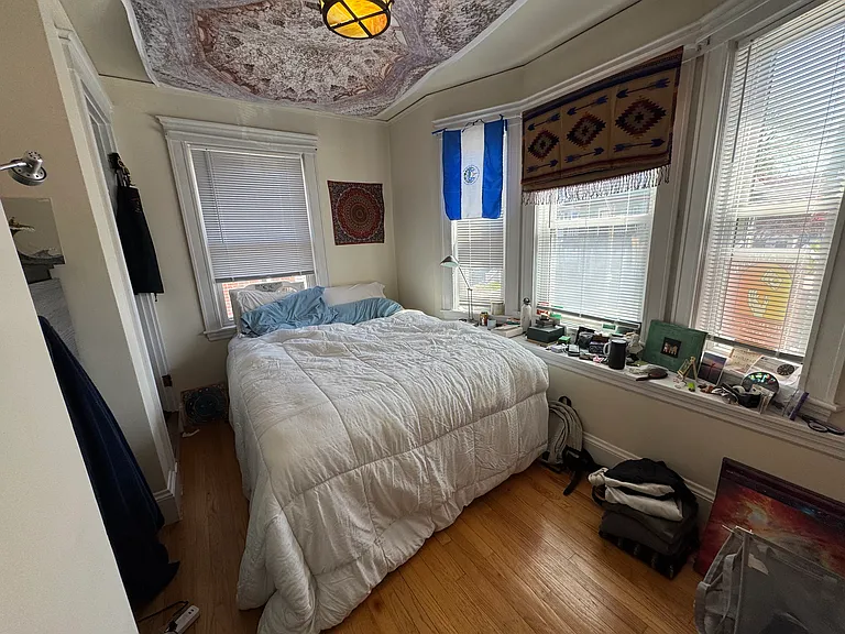 8 Mapleton St — Photo 18