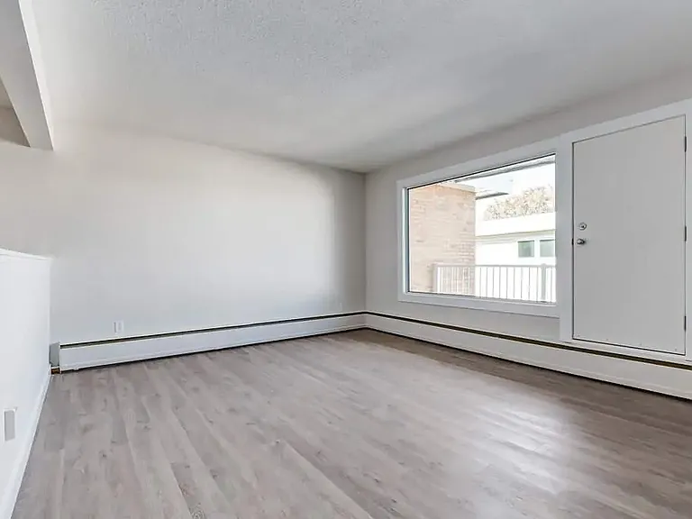 331 N Broad St — Photo 10