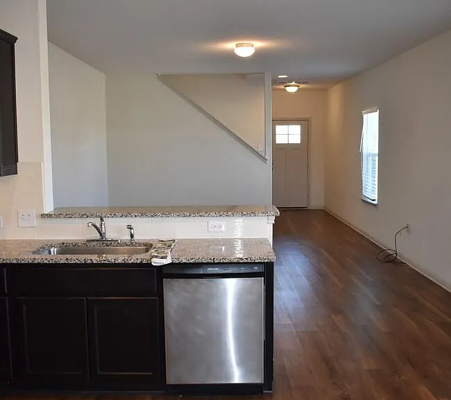 1105 Fairhaven Gtwy — Photo 5