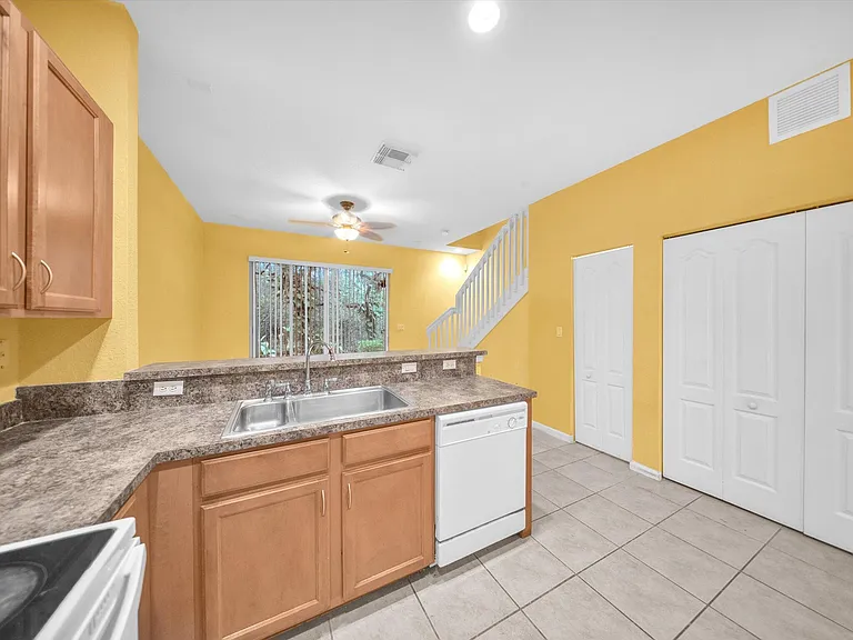 21223 NW 14th Pl #324 — Photo 7