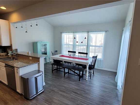 5th image of 1224 Scarlet Oak Dr