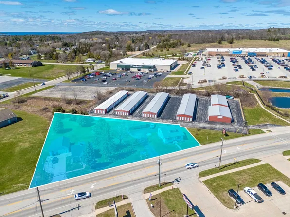 1460 Egg Harbor Rd, Sturgeon Bay, WI 54235