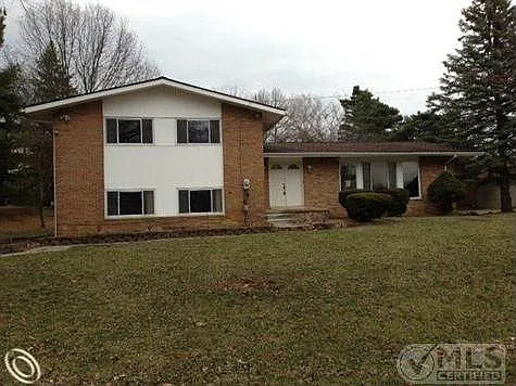 10961 Green Oaks Dr photo 1