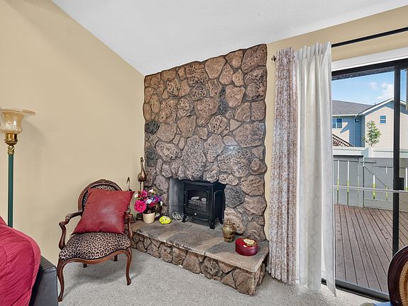 4th image of 24 Cedar Hills Dr