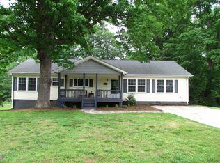 2283 19th Ave NE, Hickory, NC 28601