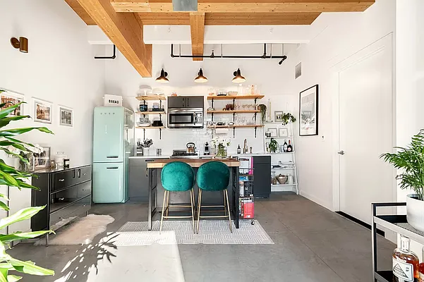 Rented by MNS | media 1