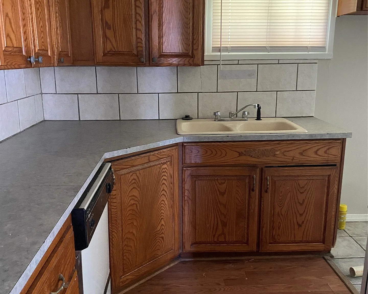 2 bed, 1.0 bath, 1025 sqft, $1,025 — Photo 4