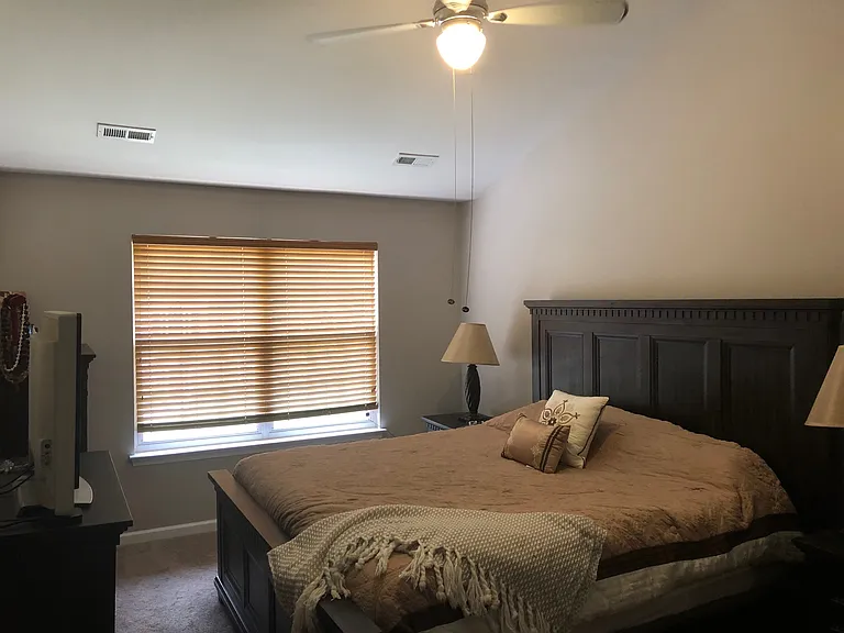 Merlot Master bedroom2_08272019