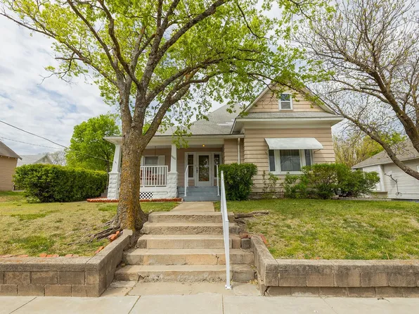 1115 N Pine St, Newton, KS 67114