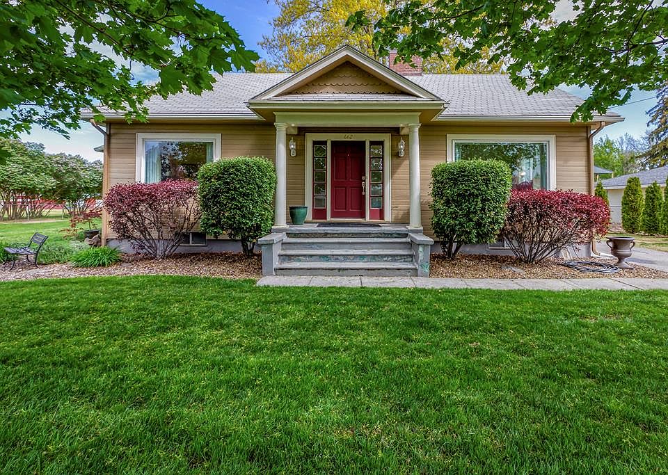 1st image of 662 Wallula Ave