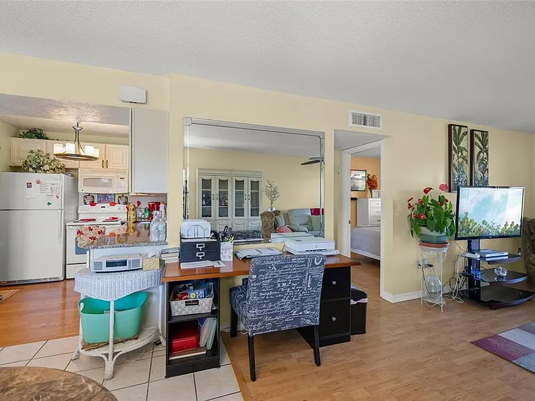 7193 W Country Club Dr N #237 — Photo 21