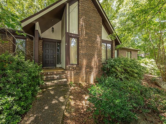 2nd image of 6954 Springlake Dr