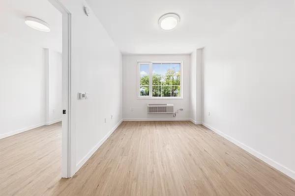 Rented by Nooklyn NYC LLC | media 59