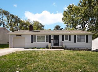 6712 Woodward St, Overland Park, KS 66204