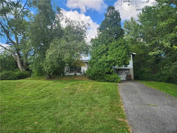 3719 Magnolia Dr, Northampton, PA 18067