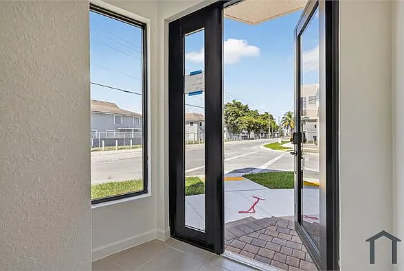4 bed, 1436 sqft, $3,350 — Photo 4