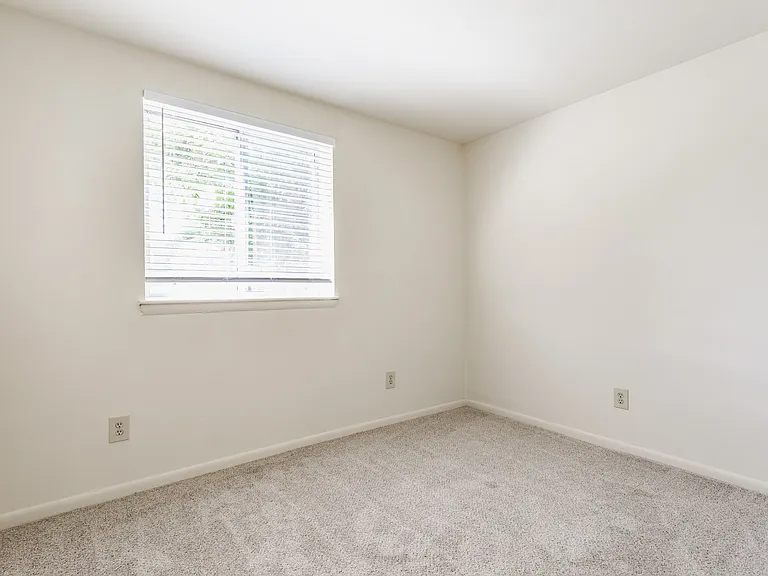 Bavarian Village Apartments — Photo 11