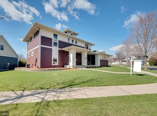 6729 Lakeview Cir NE, Albertville, MN 55301