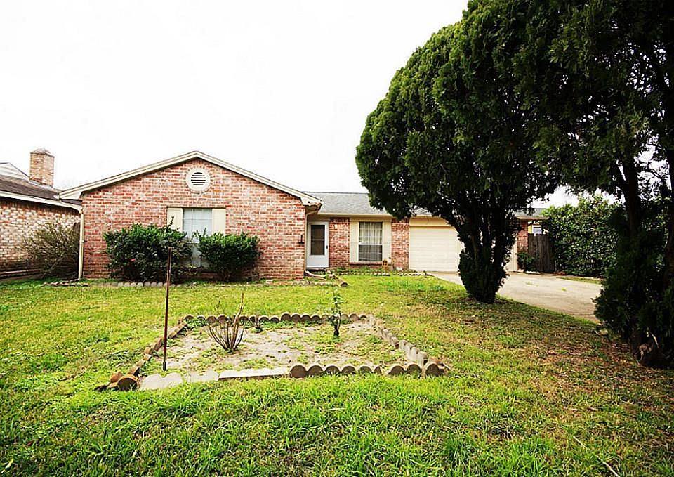 1st image of 6114 S Greenpark Dr
