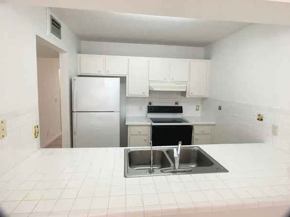 5852 Albert Rd, West Palm Beach, FL 33415