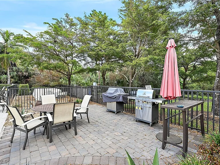 7832 Hawthorne Dr #1901 — Photo 25