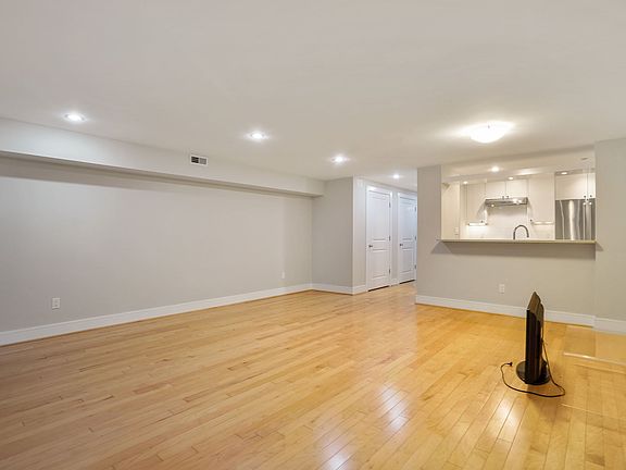 032_1762_CHURCH_ST_NW_UNIT_B_392371_735035_08262022