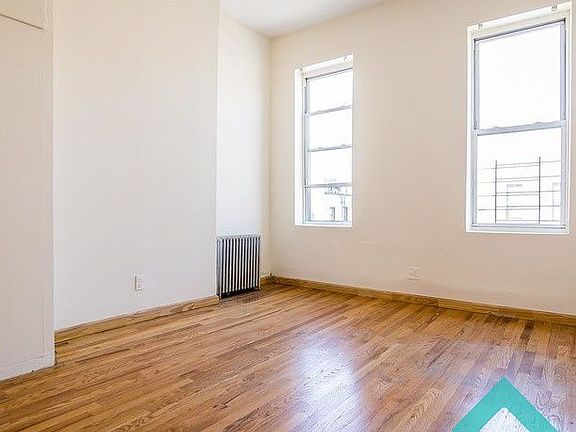 2nd image of 1424 Greene Ave APT 1L