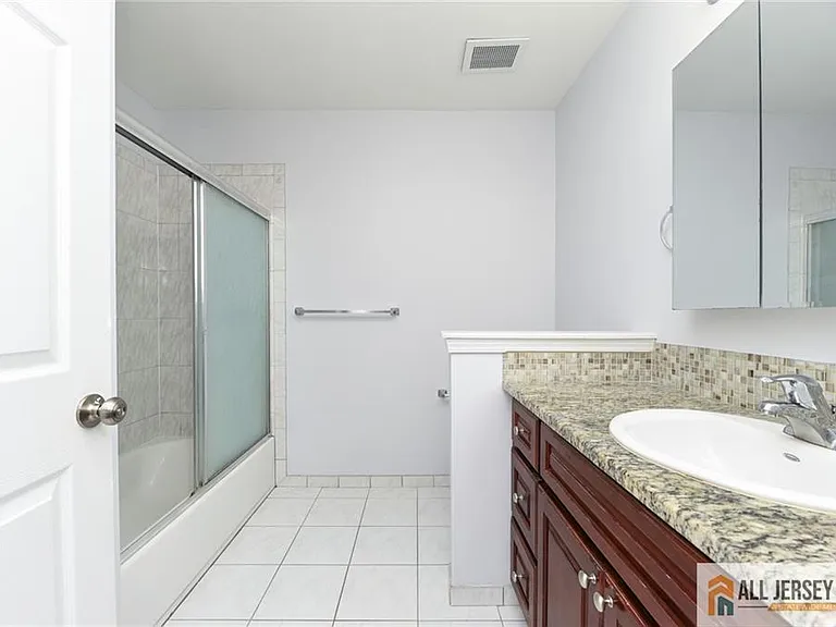 2602 Cypress Ln — Photo 25