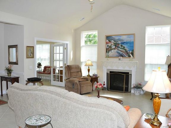 5th image of 1976 McKirkland Ct #28A