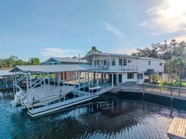 1418 SE Magnolia Dr, Steinhatchee, FL 32359